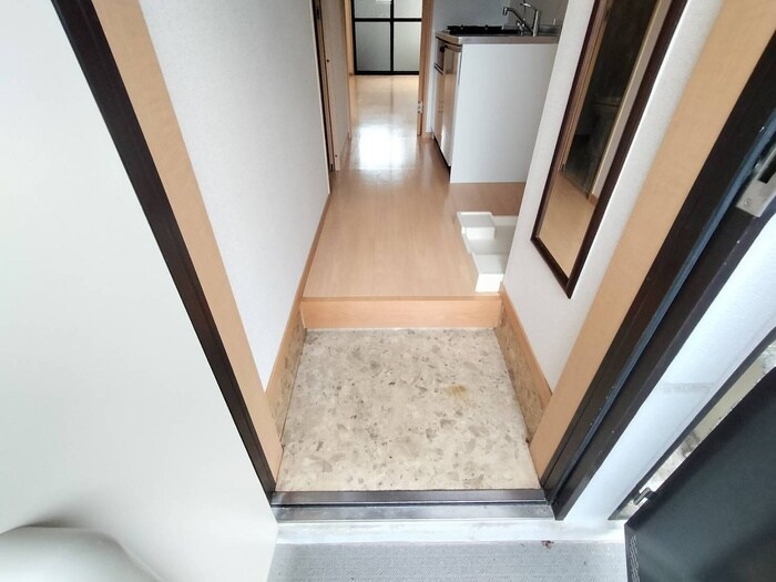 物件内観写真19　(玄関)