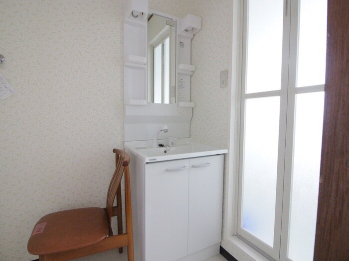 物件内観写真11　(洗面)