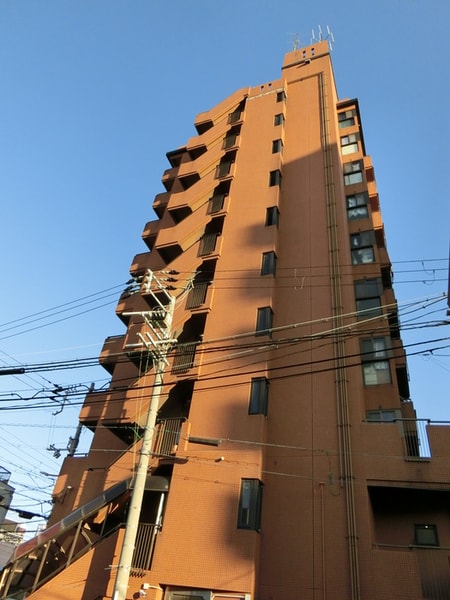 ノアーズアーク九条駅前外観写真