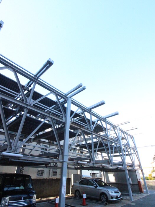 物件外観写真2　(駐車場)