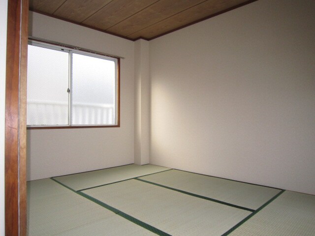 物件内観写真10　(居室)