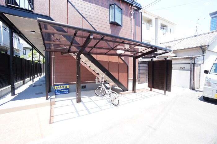 物件外観写真4　(駐輪場)