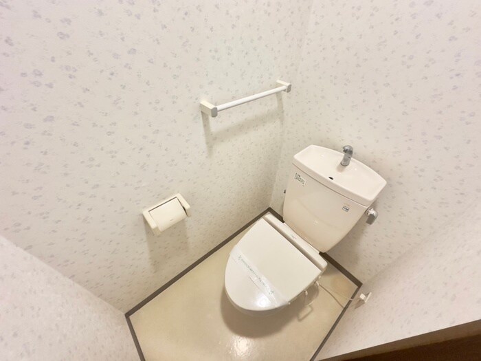 物件内観写真11　(トイレ)