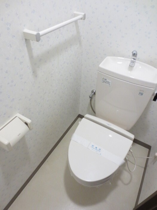 物件内観写真13　(トイレ)