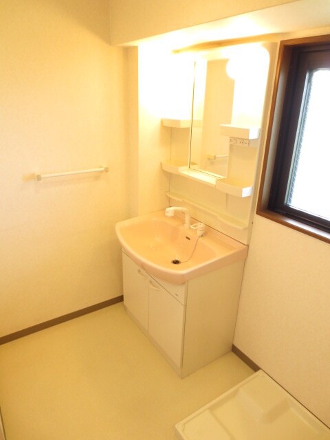 物件内観写真13　(洗面)