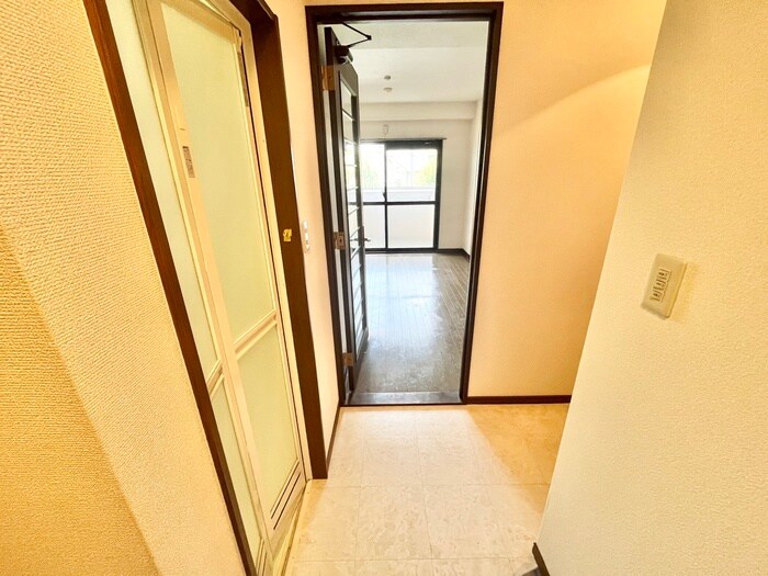 物件内観写真20　(廊下)
