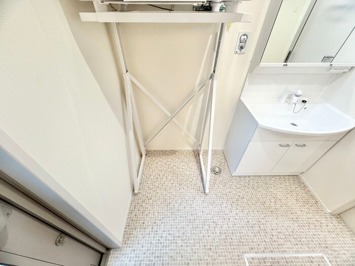 物件内観写真18　(洗濯機置場)