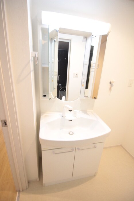 物件内観写真11　(洗面)