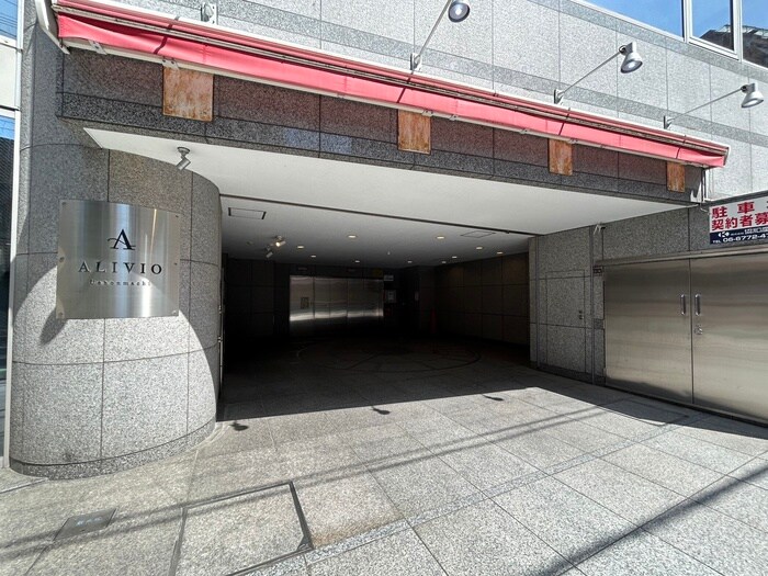 物件外観写真5　(駐車場)