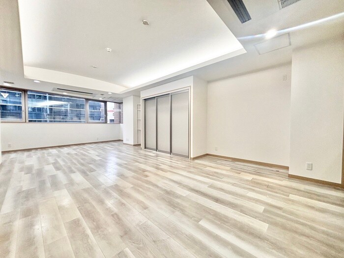 物件内観写真10　(収納)