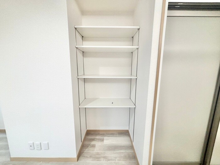 物件内観写真16　(収納)