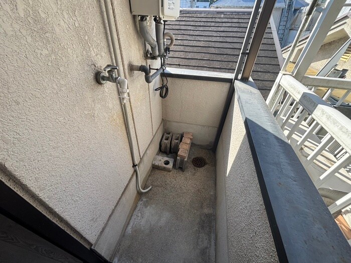 物件内観写真16　(洗濯機置場)