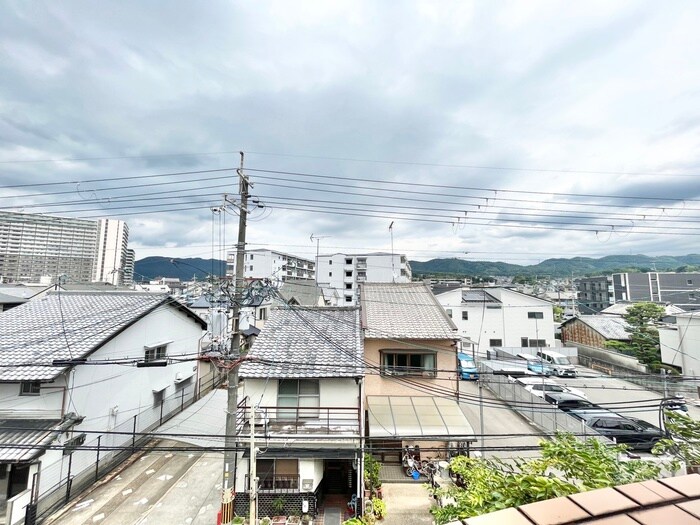 物件内観写真22　(室内からの展望)