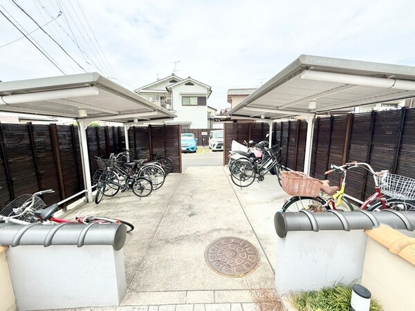 駐輪場