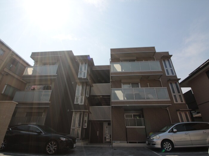 物件外観写真2　(外観写真)