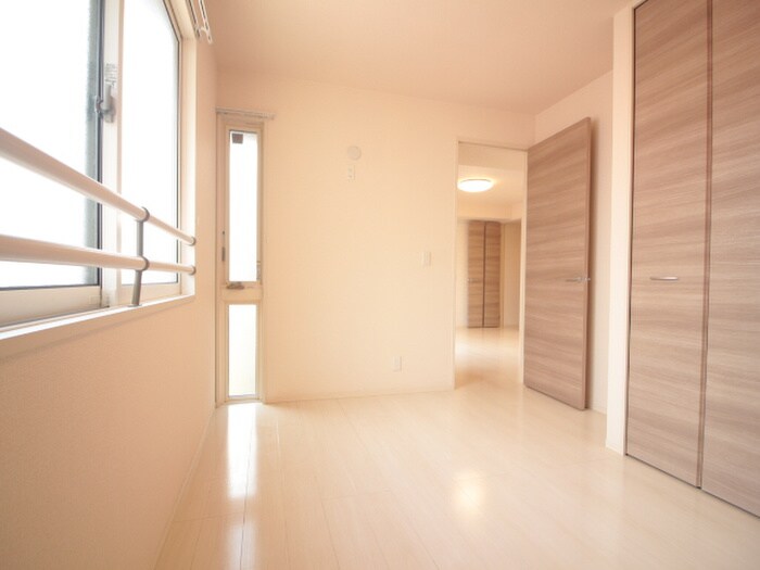 物件内観写真10　(居室)