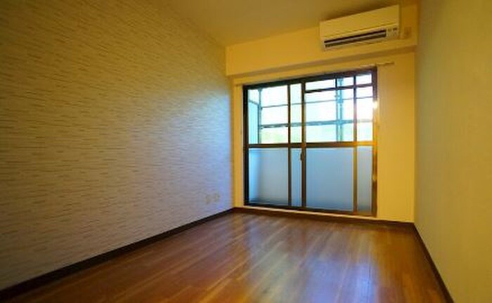 物件内観写真10　(居室)