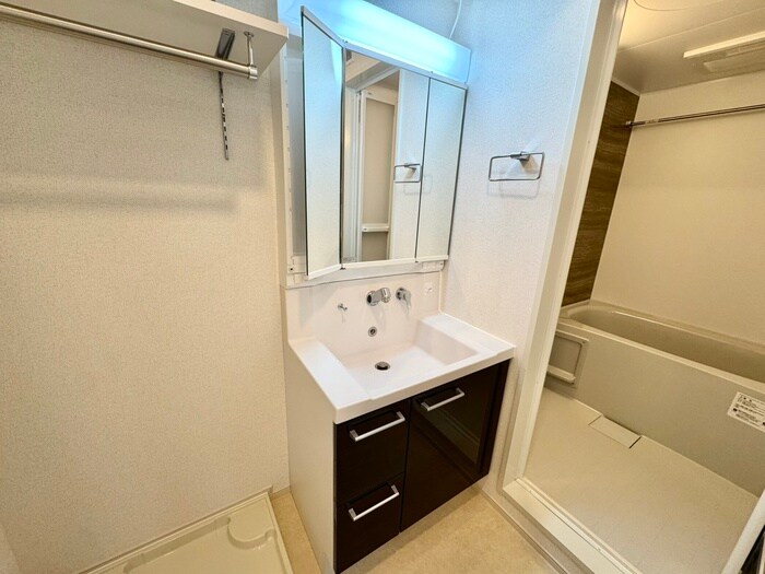 物件内観写真16　(洗面)