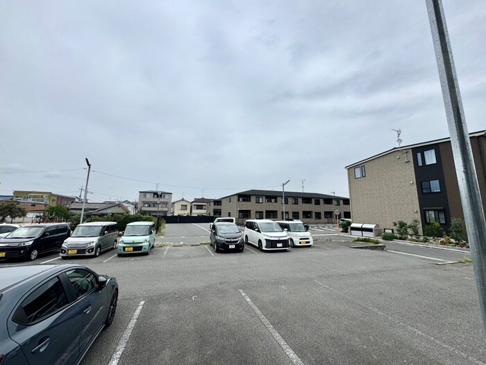 物件内観写真22　(室内からの展望)