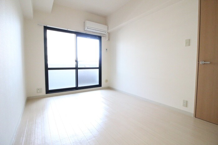 物件内観写真6　(居室)