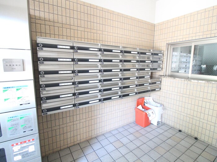 物件外観写真4　(建物設備)