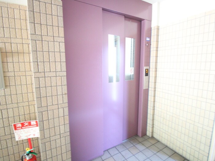 物件外観写真6　(建物設備)