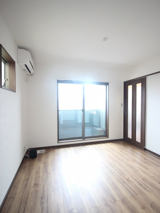 物件内観写真17　(居室)