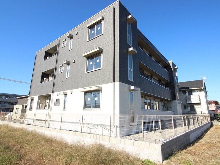 物件外観写真6　(外観写真)