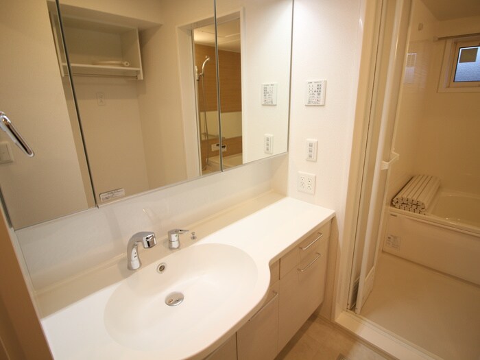 物件内観写真12　(洗面)