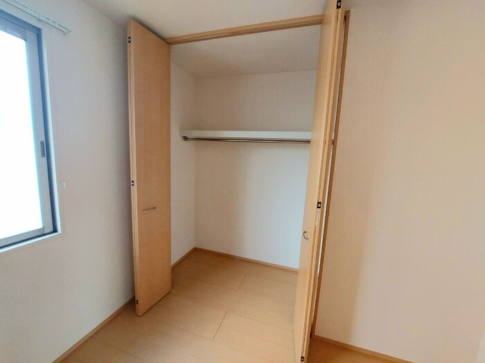 物件内観写真14　(収納)