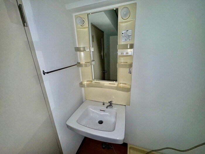 物件内観写真12　(洗面)