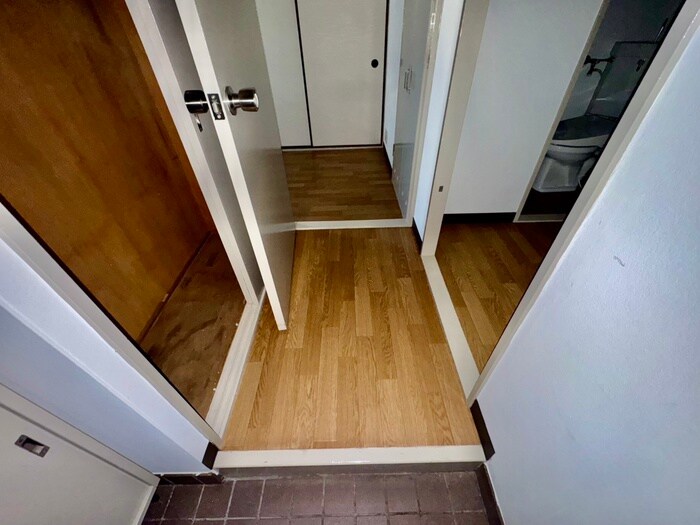 物件内観写真17　(廊下)