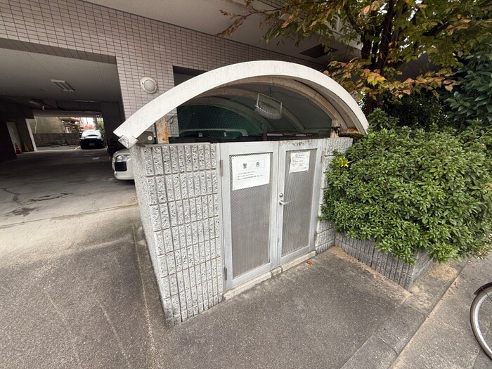 物件外観写真4　(建物設備)