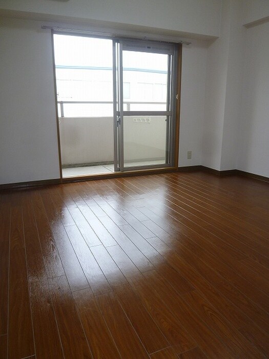 物件内観写真16　(室内からの展望)