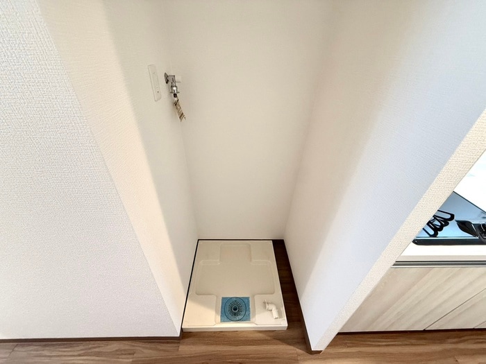 物件内観写真12　(洗濯機置場)