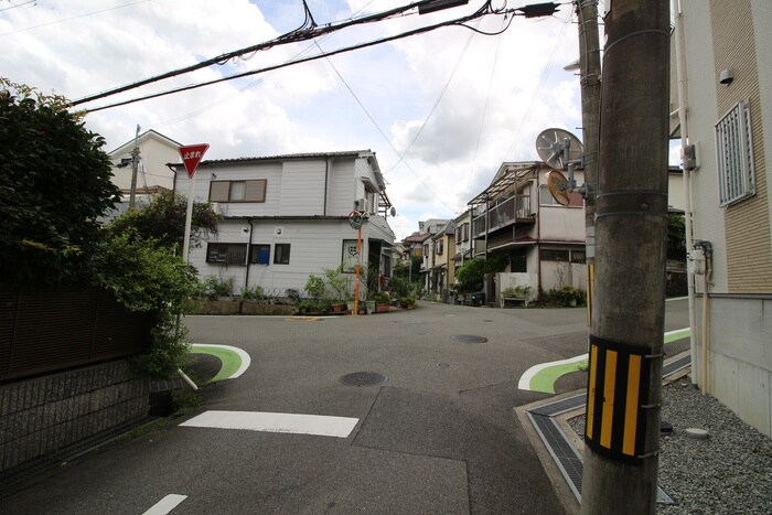 物件外観写真6　(周辺環境)