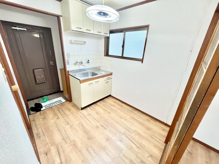 物件内観写真8　(居室)