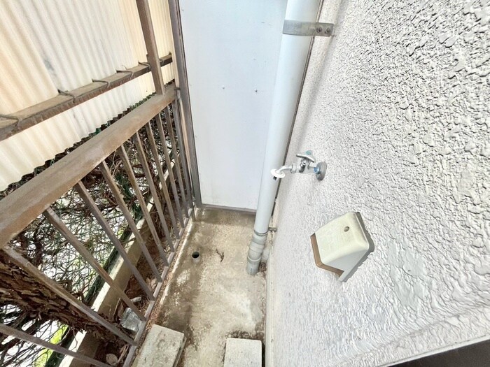 物件内観写真17　(洗濯機置場)