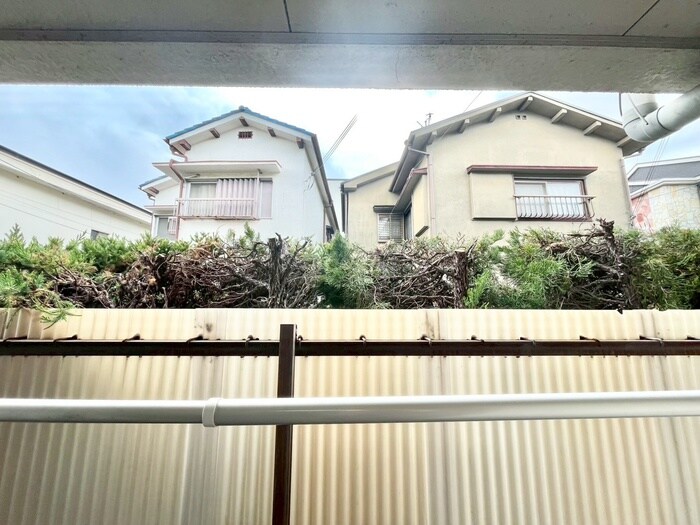 物件内観写真22　(室内からの展望)