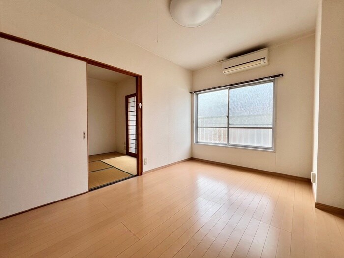 物件内観写真8　(居室)