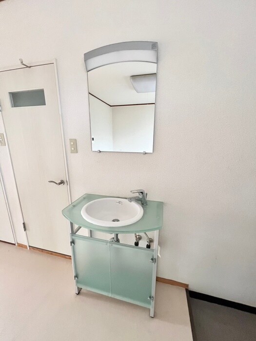 物件内観写真13　(洗面)