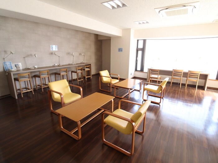 物件外観写真2　(建物設備)