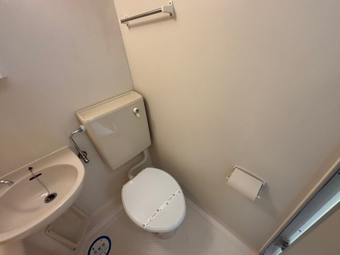 物件内観写真12　(トイレ)