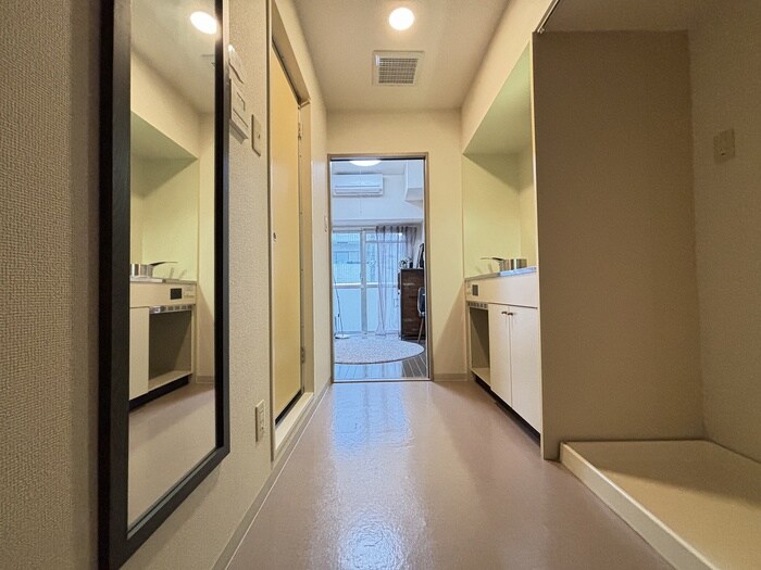 物件内観写真17　(廊下)