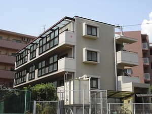 コリ－ヌ千里外観写真