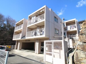 クレアハイツ雲雀丘外観写真