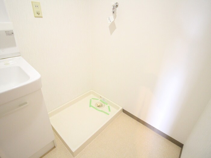 物件内観写真19　(洗濯機置場)