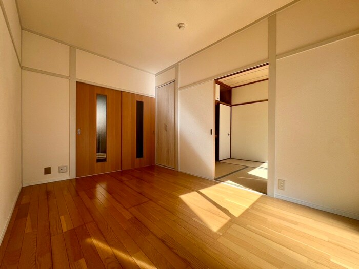 物件内観写真8　(居室)