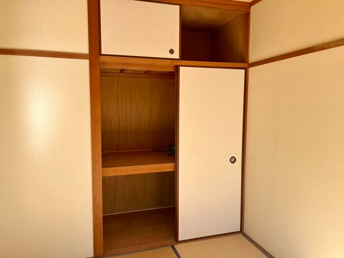 物件内観写真12　(収納)