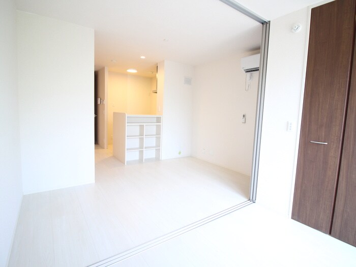 物件内観写真8　(内観写真)